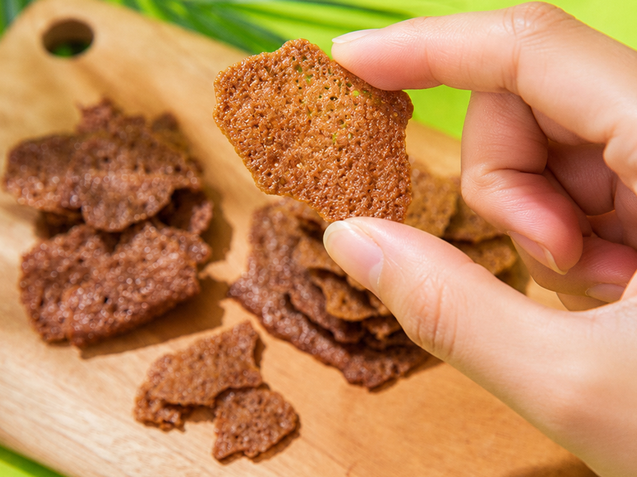 ココナッツ素材90%以上使用したザクザク食感のココクランチ